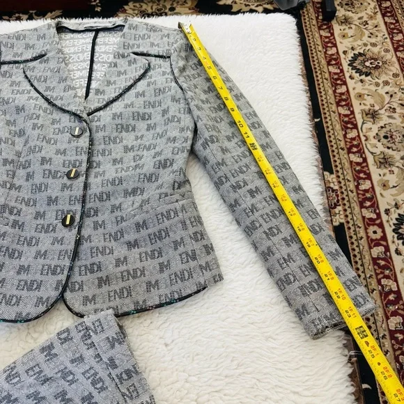 Fendi Gray Logo-Print Jacket and Matching Pants Set - Picture 6 of 16